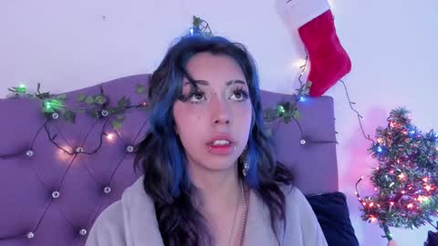 Snapshot of nyx_nayla chatting on December 2024 12:44:01 AM online show from December 2024 12:44:01 AM