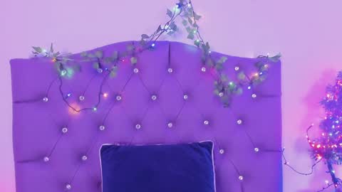 Snapshot of nyx_nayla chatting on December 2024 05:10:02 PM online show from December 2024 05:10:02 PM