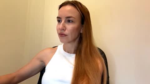 Anastasia online show from October 2025 07:20:02 AM