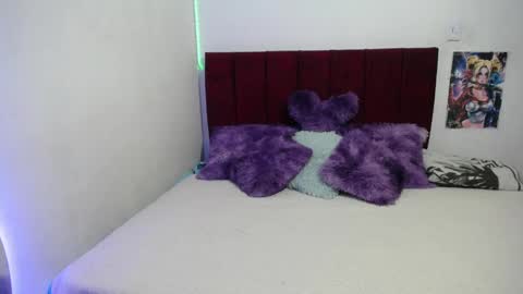 Snapshot of nyxxx_rouge chatting on April 2026 07:17:01 AM nyxxx_rouge online show from April 2026 07:17:01 AM