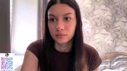 Snapshot of obsidian_glow chatting on September 2025 06:39:01 AM Amelia online show from September 2025 06:39:01 AM