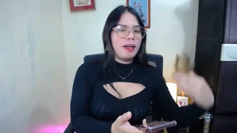 Kyla online show from October 2025 11:08:02 AM