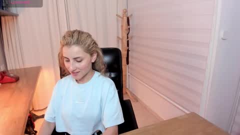 Snapshot of odette_bulgari chatting on February 2026 10:38:02 AM Ana online show from February 2026 10:38:02 AM