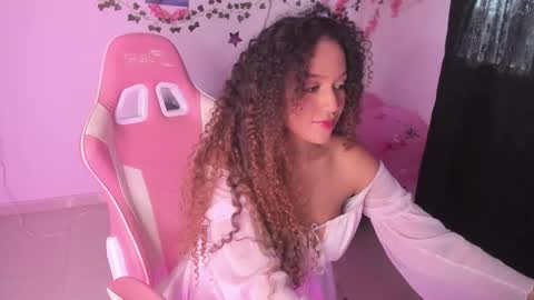 Odette  online show from November 2025 09:36:02 PM