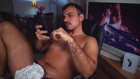 Snapshot of officeman7 chatting on December 2024 07:47:01 PM officeman7 online show from December 2024 07:47:01 PM