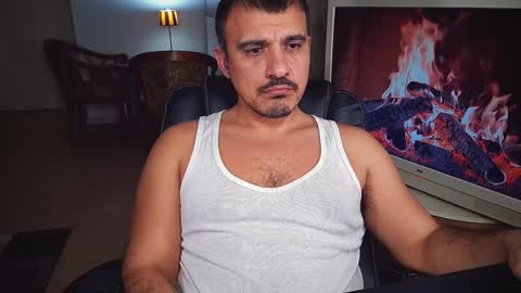 Snapshot of officeman7 chatting on January 2025 08:13:02 PM officeman7 online show from January 2025 08:13:02 PM