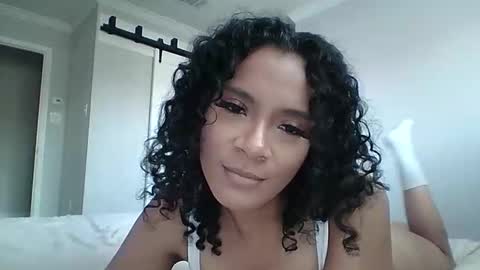 Snapshot of officialchantelxo chatting on February 2026 10:44:01 PM Chantel online show from February 2026 10:44:01 PM