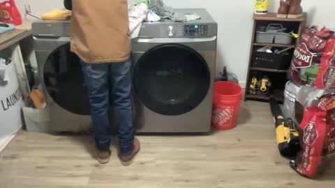 Snapshot of ofthatguy chatting on December 2025 12:29:01 AM ofthatguy online show from December 2025 12:29:01 AM