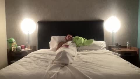 Snapshot of ofthatguy chatting on February 2026 07:51:01 AM ofthatguy online show from February 2026 07:51:01 AM