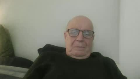 oggi95 online show from November 2025 04:41:02 PM