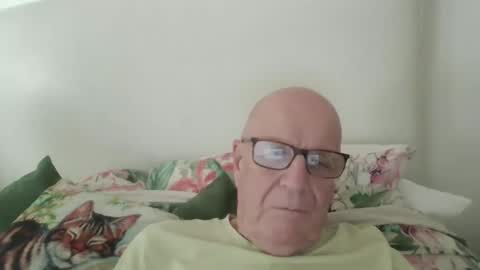 Snapshot of oggi95 chatting on May 2026 12:47:02 PM oggi95 online show from May 2026 12:47:02 PM