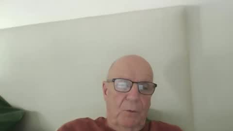 Snapshot of oggi95 chatting on June 2026 02:44:02 PM oggi95 online show from June 2026 02:44:02 PM