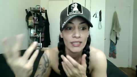 Lit en Cama online show from September 2025 06:46:01 PM