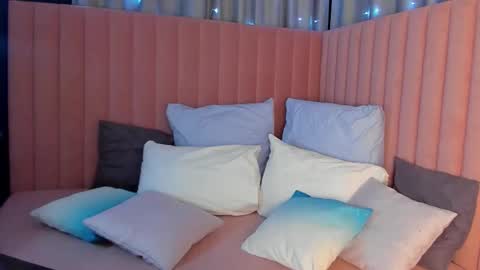 Snapshot of oh_kate_ chatting on February 2026 02:12:02 AM oh_kate_ online show from February 2026 02:12:02 AM