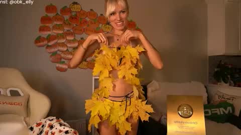 Kelly online show from October 2025 11:17:01 PM