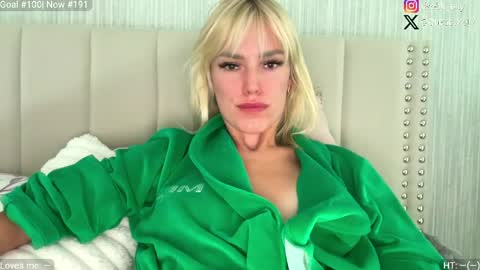 Kelly online show from April 2026 10:49:01 PM