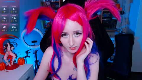 Snapshot of ohclementinee chatting on December 2024 01:32:01 PM Clementine Clem online show from December 2024 01:32:01 PM