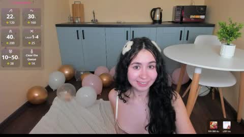 Snapshot of ohminnie chatting on May 2026 05:48:01 AM Maria online show from May 2026 05:48:01 AM
