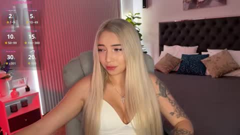 Snapshot of ohmyemma chatting on September 2025 01:07:01 AM Emma online show from September 2025 01:07:01 AM
