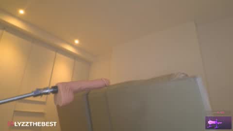 Snapshot of ohmysweetkitty chatting on July 2026 10:50:02 PM Lyz online show from July 2026 10:50:02 PM