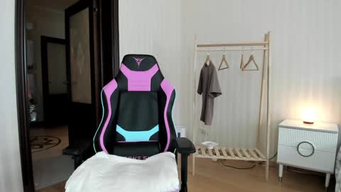            Welcome to my fans page  online show from March 2025 09:44:01 AM