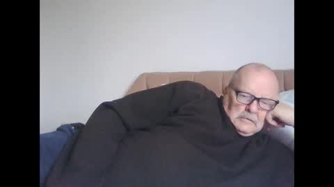 old_fkrr_ online show from November 2025 10:04:02 AM