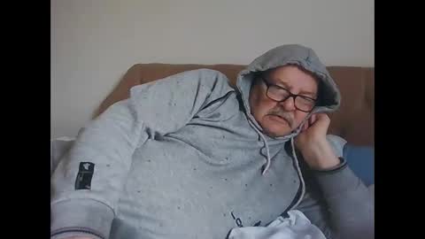 old_fkrr_ online show from November 2025 10:48:02 AM