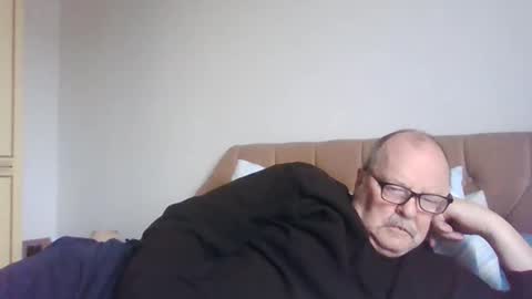 old_fkrr_ online show from February 2026 11:03:01 AM