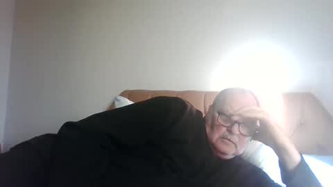 old_fkrr_ online show from April 2026 04:15:02 PM