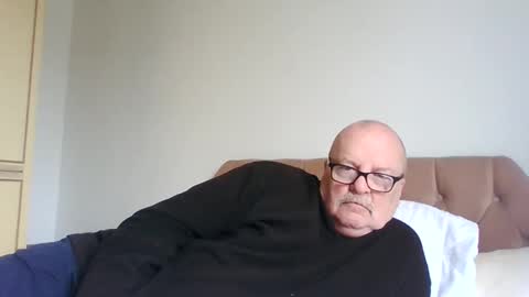 old_fkrr_ online show from April 2026 09:01:01 AM