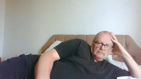 Snapshot of old_fkrr_ chatting on June 2026 07:41:02 AM old_fkrr_ online show from June 2026 07:41:02 AM