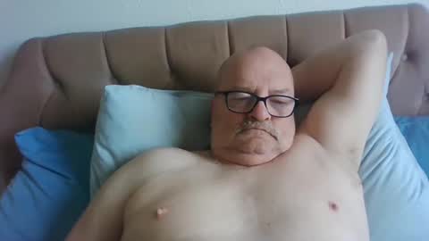 Snapshot of oldfkr69 chatting on March 2025 08:30:01 AM oldfkr69 online show from March 2025 08:30:01 AM