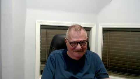 Snapshot of oldguybigd chatting on June 2026 06:49:01 AM oldguybigd online show from June 2026 06:49:01 AM