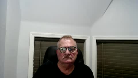 Snapshot of oldguybigd chatting on June 2026 06:46:01 AM oldguybigd online show from June 2026 06:46:01 AM