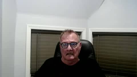 Snapshot of oldguybigd chatting on July 2026 03:53:02 AM oldguybigd online show from July 2026 03:53:02 AM