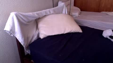 oldjeremy online show from June 2026 05:17:02 PM