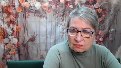 OlgaLuck online show from April 2026 05:08:02 AM