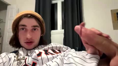 oliboy34 online show from December 2025 02:06:01 AM