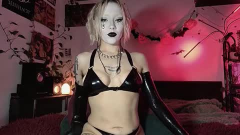 Olive online show from October 2025 12:50:02 PM