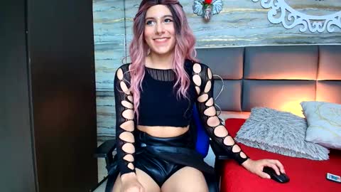 Oliver  online show from March 2025 09:08:02 PM