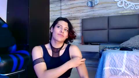 Oliver  online show from December 2025 01:23:01 AM