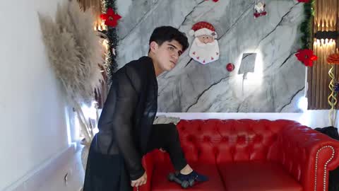 oliver_avella online show from December 2024 07:56:02 AM