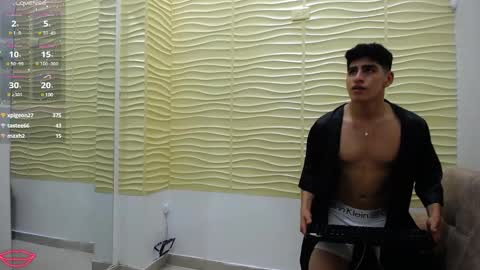 oliver_avella online show from December 2024 09:42:01 AM