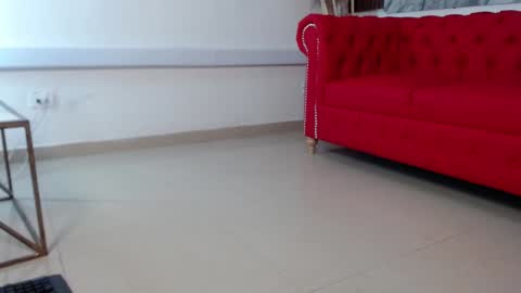 oliver_avella online show from January 2025 04:25:02 AM