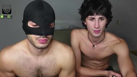 Snapshot of oliver_baker chatting on October 2025 04:03:02 PM Oliver Kaen online show from October 2025 04:03:02 PM