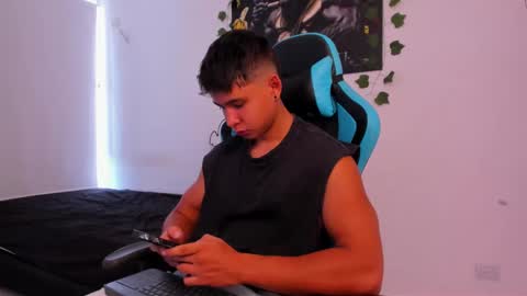 Oliver bray online show from January 2025 04:57:01 PM