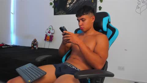 Oliver bray online show from February 2025 09:16:01 PM