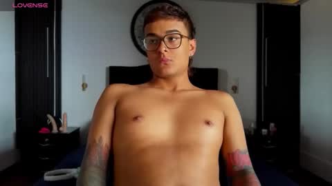 Snapshot of oliver_fuck chatting on February 2026 06:46:01 PM HansOliver online show from February 2026 06:46:01 PM