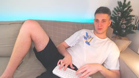 Oliver online show from January 2025 07:31:02 PM