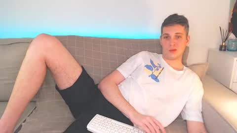 Oliver online show from January 2025 07:08:01 PM